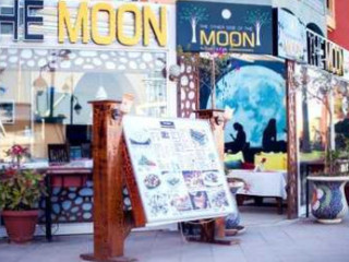 مطعم القمر