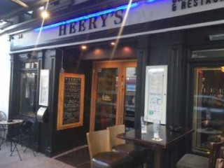 Heery's Bar Restaurant