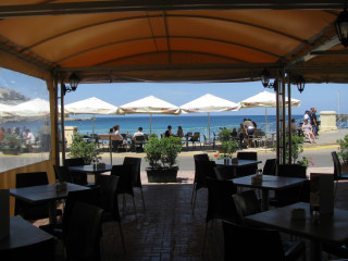 Pebbles Caffe' Del Mar