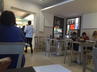 Saturnio Cafe
