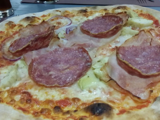 Pizzeria F2