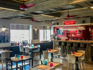 restaurant image