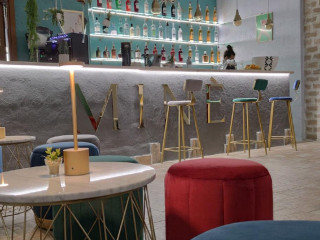 Minè Restaurant Lounge Bar