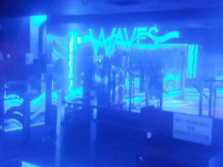 Waves Nightclub Murphy's