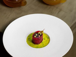 restaurant image