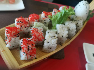 Sushi Yong