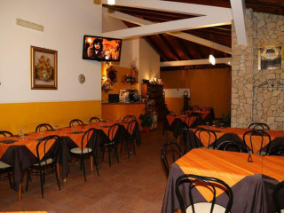 ,pizzeria,sala Ricevimenti,da Tonino