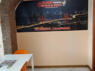 İstanbul Turkish Kebab Pizza