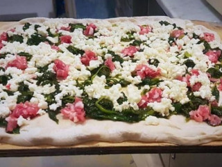 Pizzeria Da Totò E Un Pò Di Napoli