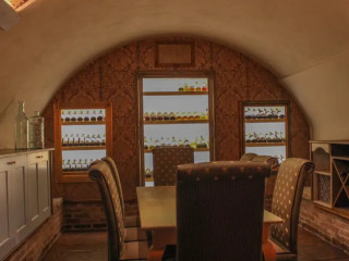 The Cellar At 31 Marketplace