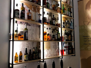 Hemingway Vineria Cucina Spirits