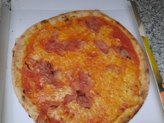 Pizza Amore E Fantasia Di Francesco Stigliano Pizzeria, Pizza D'asporto