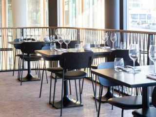 restaurant image