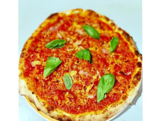 Pizzeria Fonz, Peppino E A Bona Pizz
