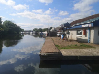 The Barge Inn