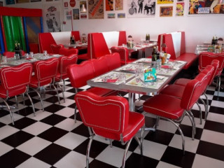 America Graffiti Diner