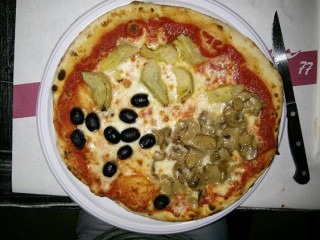 Unduetre Pizza