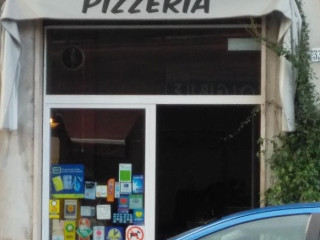 Pizza Aquarium