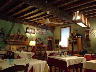 La Piccola Trattoria