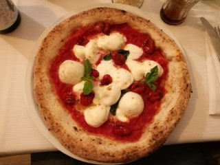 Pizzeria Pomodoro E Basilico