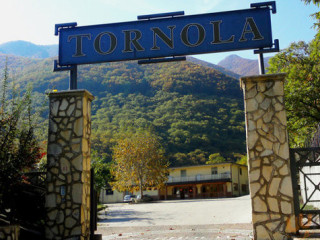 Tornola