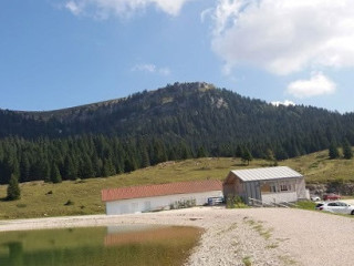 Hangar Lago Coe