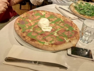 Pizzeria La Fucina