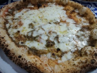 Pizzeria Blue Moon