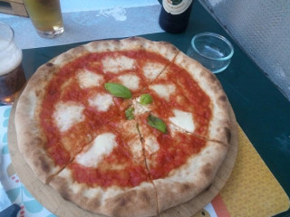 Pizza In Piazza