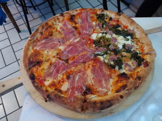 Pizzeria La Lampara