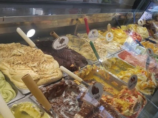 Gelateria Copa De Dora