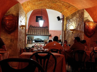 La Taverna Della Rocca