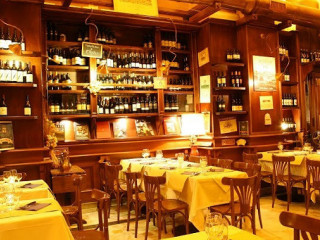 Enoteca E Taverna Capranica