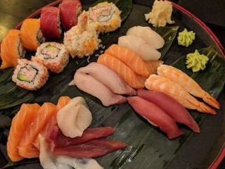 Sakana Sushi