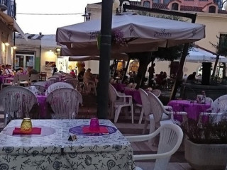 La Piazzetta