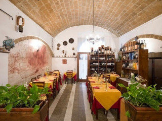 Trattoria La Grotta