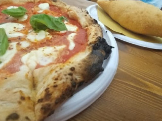 Divina Margherita Pizza