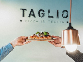 Taglio Pizza In Teglia