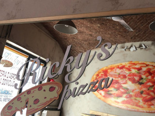 Ricky's Pizza