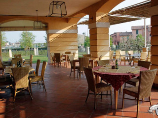 Carlotta L'osteria Del Resort