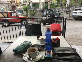 Caffe E Dintorni