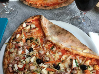 Pizzeria Il Portico Di De Zarlo Giuseppe