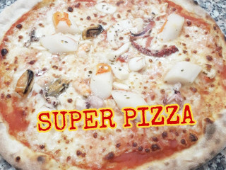 Super Pizza