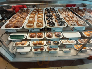 Krispy Kreme Cribbs Causeway