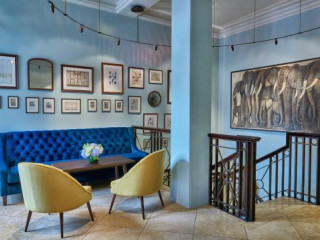 restaurant image