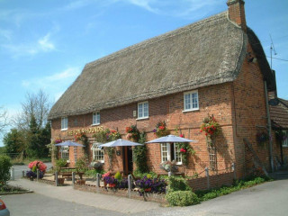 Fox And Hounds