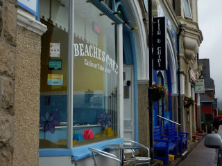 Beaches Cafe