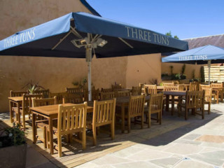 Three Tuns