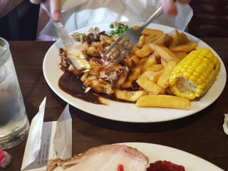 Walnut Tree Farm, Dining Carvery