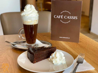 CafÉ Cassis